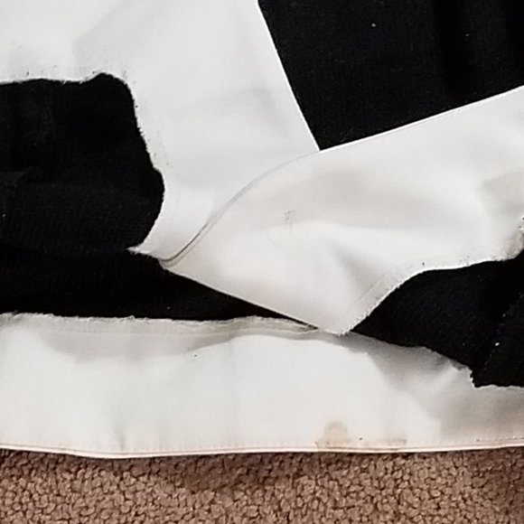 COPY - COPY - Elegant B&W Sweater Jacket/Top - Picture 6 of 13